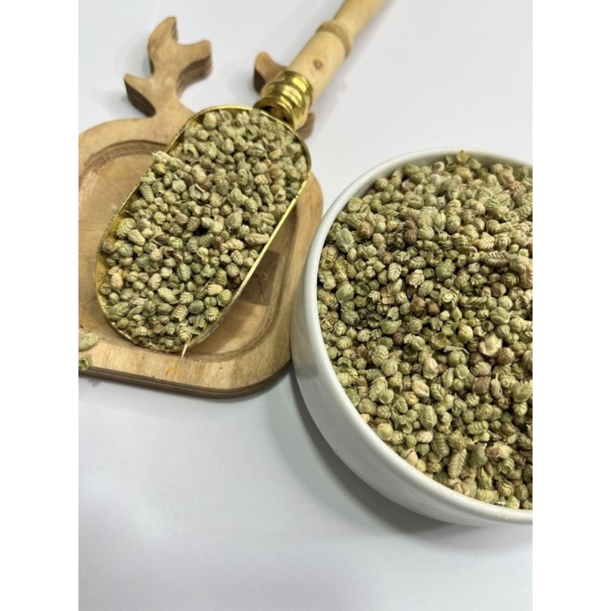 تخم گشنیز